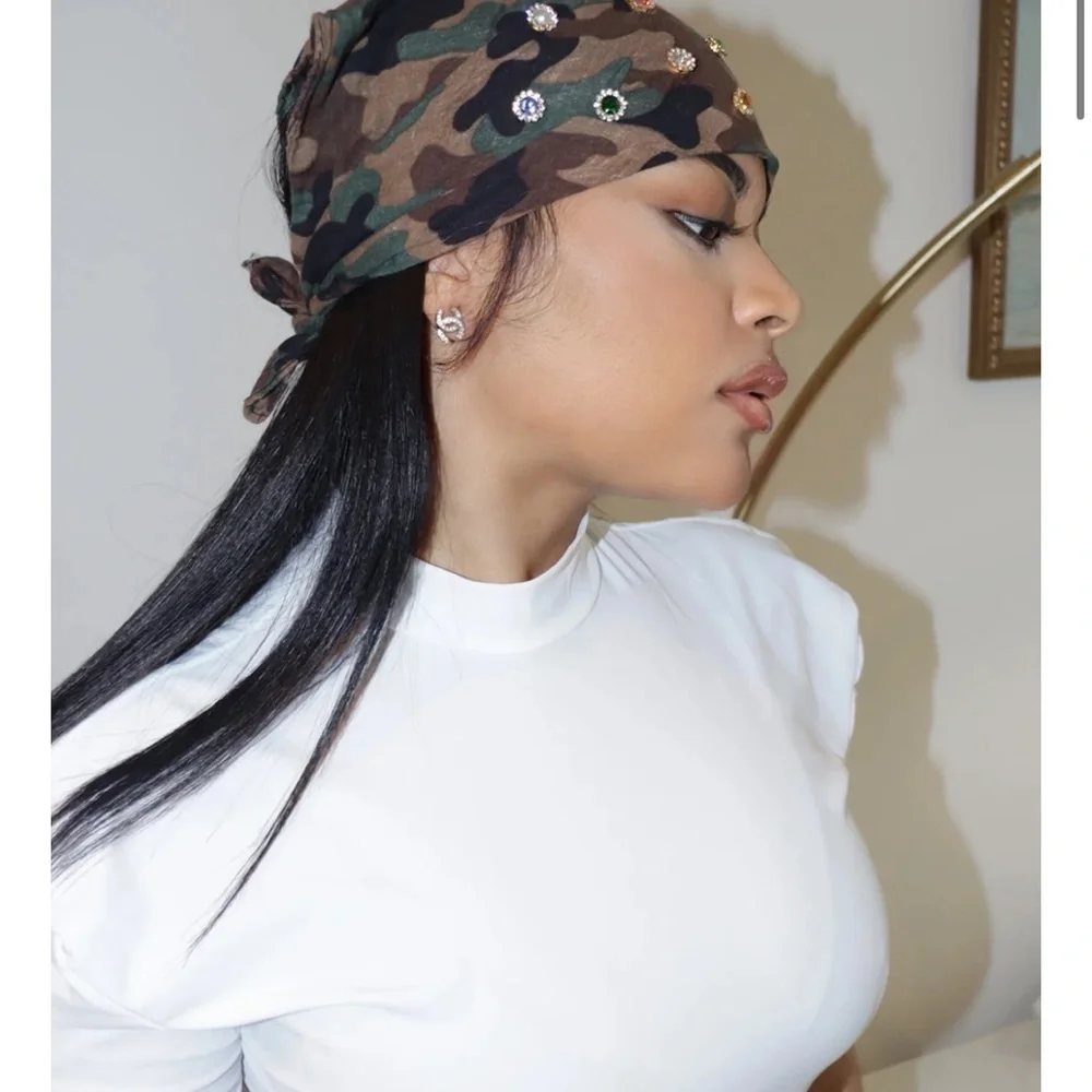 Camouflage Headscarf with Rhinestones diy